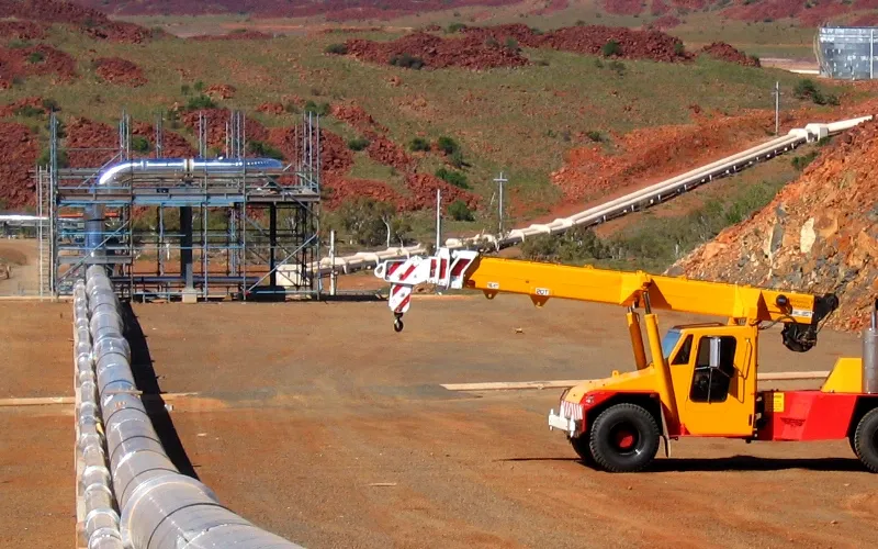Pipeline and pipe rack on a Pilbara site in Western Australia
