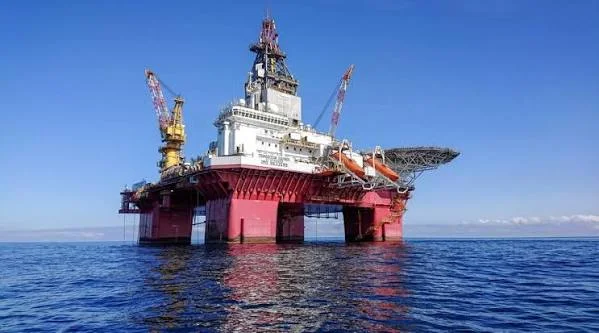 Semi-submersible drilling rig at sea